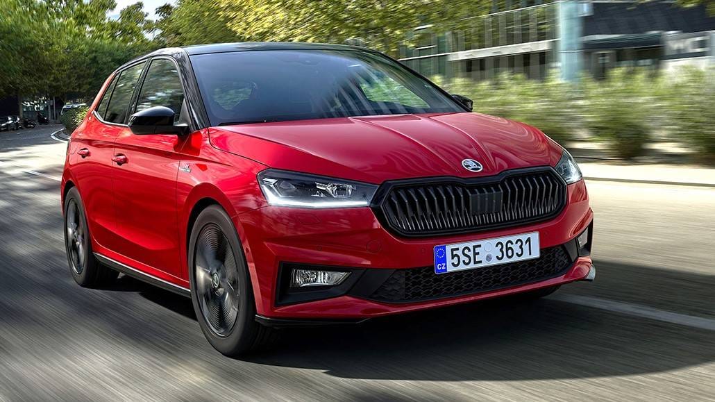 Otomatik benzinli otomobillerde en az yakan 10 model 9